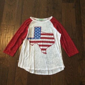 Texas Tee with Lace Sleeves Size L